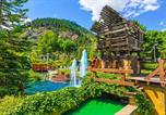 Location vacances Leavenworth - Romanna's all-season getaway at Icicle Village with pool and hot tub-2
