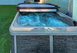 Location vacances Boston - Lake Access 4 Bed 3 Bath Hot Tub-2