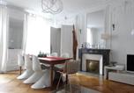 Location vacances Strasbourg - Les Serruriers - Appartement Spacieux avec Terrasse & Parking-2