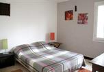 Location vacances Viens - Maison accueillante à Reillanne avec jardin clos-3