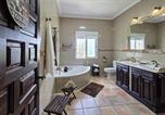 Location vacances  Jaen - Cozy Home In La Carolina With Private Swimming Pool, Can Be Inside Or Outside-1