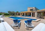 Location vacances  Province des Îles Baléares - Villa Can Patriarca with Pool, Garden, Mountain Views, ideal for Families-4