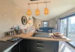 Location vacances  Indre - Gîtes charmants en Berry avec piscine et spa - Fr-1-591-729-2