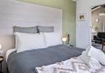 Location vacances Taupo - Kaihua Cabin, Modern 3br With Mt Tauhara Views-4