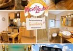 Location vacances Bruttig-Fankel - Residenz Moselzauber - Ferienwohnungen mit Pool Landschaft-2