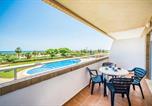 Location vacances Cabanes - Beautiful Apartment In Cabanes-2