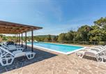 Location vacances Castagneto Carducci - 2 Bedroom Lovely Home In Sassetta-1