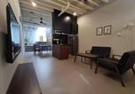 Location vacances George Town - Heritage House 2br with Dipping Pool in Town walkto Street Art 45-3