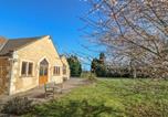 Location vacances  Gare de Chesterfield - Manor House-2