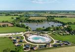 Camping Vienne - Camping Sandaya Village Flottant de Pressac-1