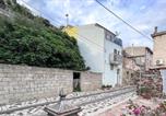Location vacances Posada - 2 Bedroom Beautiful Apartment In Posada-2