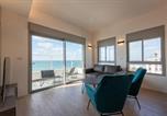 Location vacances Vieille ville d’Acre - Port City - Beach Front Penthouse Bat Galimmamad-4