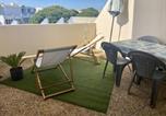 Location vacances Le Grau-du-Roi - Superbe Studio 4 Personnes - Terrasse- Parking- Piscine-1