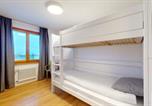 Location vacances Crans-Montana - Chalet de l Ours Authentic Etage Valerie 12 pers-2