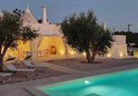 Location vacances  Province de Brindisi - Trullo Sogni di Pietra-1