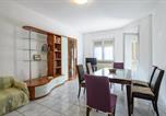 Location vacances Abruzzes - 3 Bedroom Cozy Apartment In Pescara-1