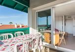 Location vacances Anglet - Appartement à Anglet avec Terrasse, Proche Plages et Commerces, Piscine et Parking - Fr-1-3-592-2