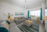 Location vacances Bognor Regis - Absolute Beachfront with Decked Garden Oasis and Views-3