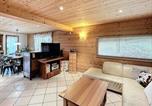 Location vacances Fontcouverte-la-Toussuire - Chalet chaleureux près des pistes avec parking et wifi pour 14 pers - Fr-1-267-299-4