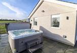 Location vacances Llaneugrad - Y Gorlan-3