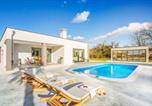 Location vacances Raša - Villa Lux Ivory-1