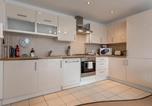 Location vacances Gare de Poole - Galician Shore - On Poole Quay with Free Parking-4