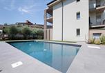 Location vacances Garde - Residence Eleonora-1