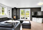 Location vacances Juelsminde - Four-Bedroom Holiday Home In Juelsminde-3