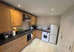 Location vacances Reading - Sleeps8-Familyfriendly-Freeparking-30mintoheathrow-3