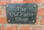 Location vacances Slebech - The Old Farm Shop-4