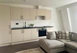 Location vacances  Gare de Swindon - New 2 Bedroom Apartment Old Town Swindon-2