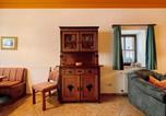 Location vacances Brauneberg - Eulennest 1-2