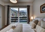 Location vacances Les Houches - Apartment with balconies at the foot of the slopes-4