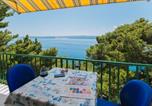Location vacances Pučišća - First Row Seafront Apartments in Stanići-3