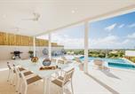 Location vacances  Aruba - Stunning Sunset Views, Big Pool, Hot Tub, Sleeps 8-4