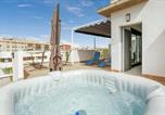 Location vacances Pilar de la Horadada - Cozy Apartment In Pilar De La Horadada-2