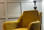 Location vacances Lymm - Deluxe fully Kitted 2 King Room Apt with Sofa Bed-4