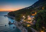 Location vacances Pučišća - Luxury beachfront Villa Sea Palace with pool & spa near Omiš-1