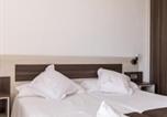 Location vacances  Badalone - Mesón Hostal La Cabaña-3