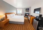 Hôtel Gladstone - Sunnyside Inn and Suites-1