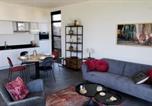Location vacances Enkhuizen - Enkhuizer Strand Chalet Aiwenore Dritte Reihe mit Zaun Haus Nr 246-4