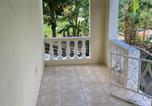 Location vacances  Palm Island ou Ile Prune - 2 Bed Apartment - Sea View & 10min to Local Beach-4
