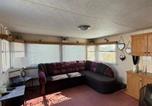 Location vacances Clacton-on-Sea - Static Caravan Sleeps 8 with Indoor Pool-3