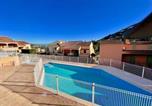 Location vacances La Môle - Appartement 2 Pièces avec Mezzanine et Parking à Cavalaire - Fr-1-226b-251-1
