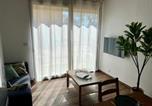 Location vacances Valréas - Maisonnette avec petite forêt-4