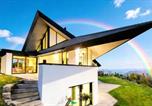 Location vacances Berne - Hilltop luxury villa with mini golf, indoor pool spa-4