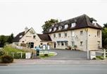 Hôtel Falaise - Logis Hotel Le Relais De La Poste Restaurant Le Fil du Temps-1