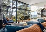 Location vacances Sheffield - Tamar Valley Treetop Retreat with River Views-1