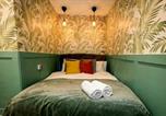 Location vacances Barry - New-Cosy Studio-Parking-Ideal for Couples-By Fabaccommodation-3