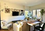 Location vacances Vancouver - Mosaic Suite at The Inn On The Drive-1